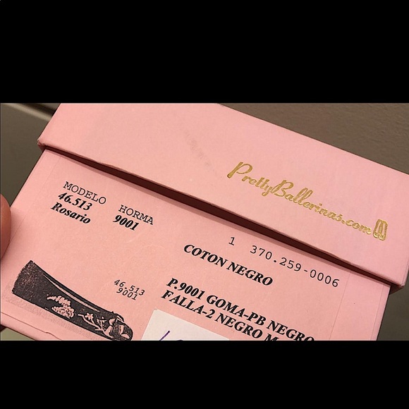 EUROPEAN FASHION: PRETTY BALLERINAS with floral sawed in pattern, NWT - Picture 4 of 4